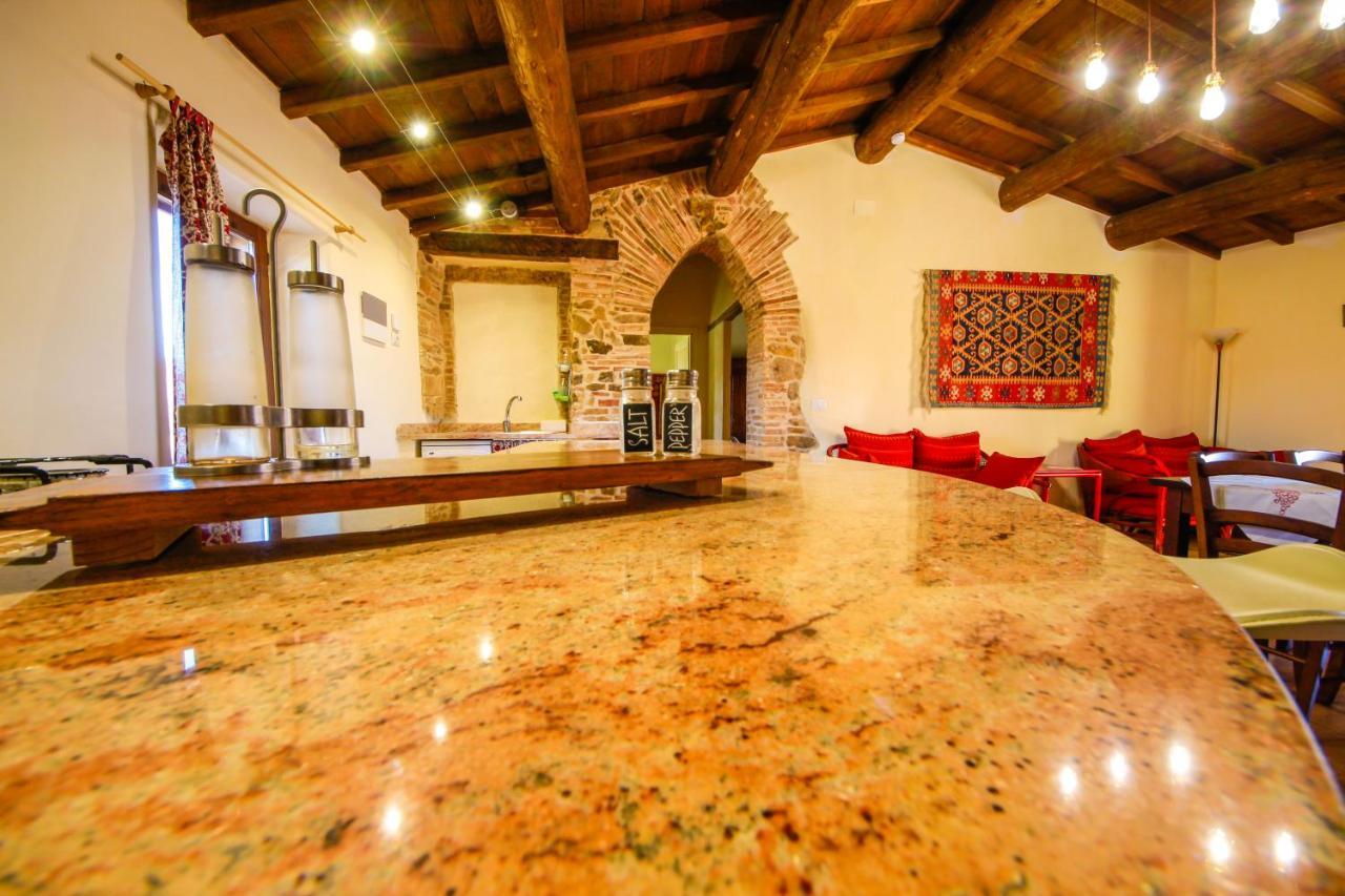 Agriturismo Poggio Monte Saturnia Eksteriør billede